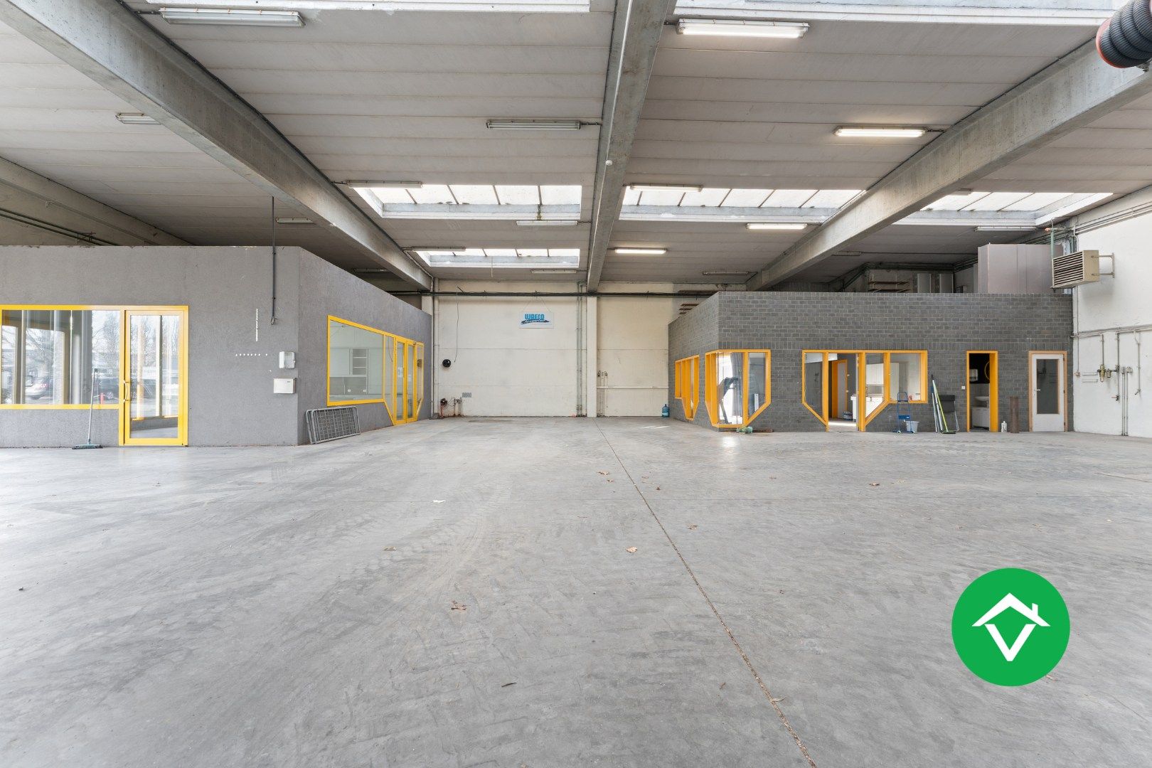 Bedrijfsgebouw met woonst te Ichtegem foto 7