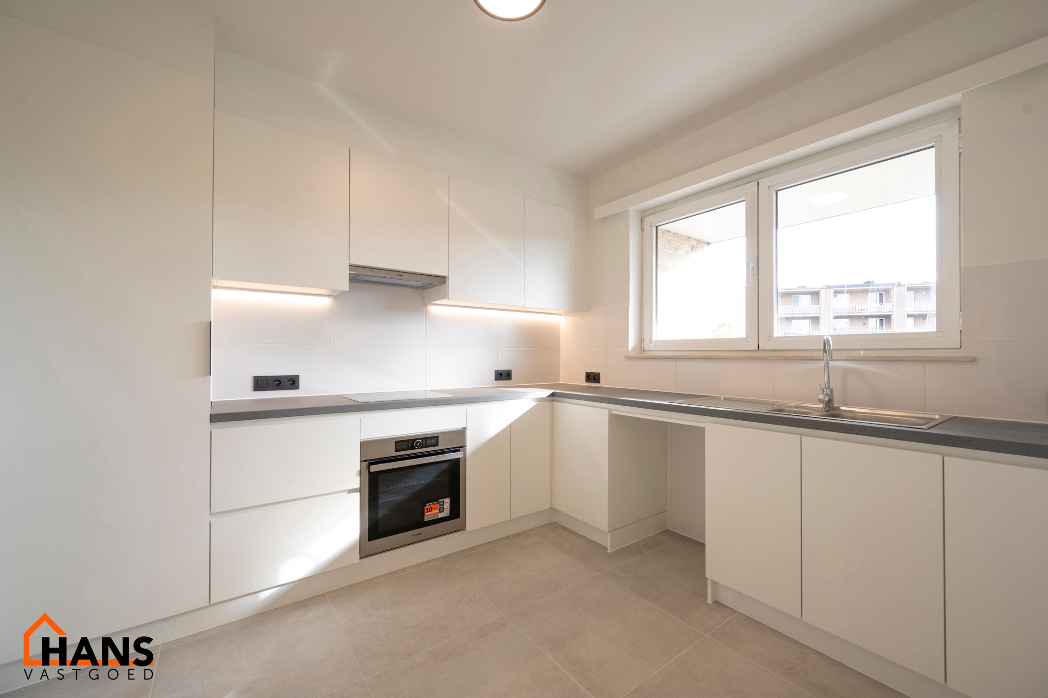 Gerenoveerd appartement met garagebox. foto 5