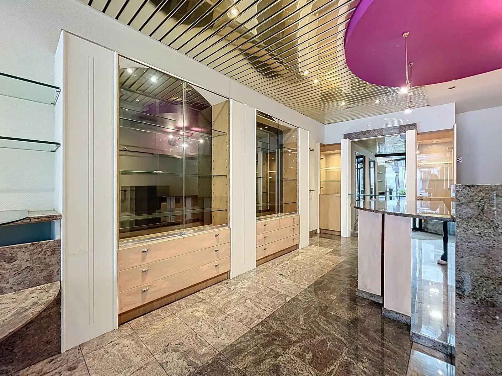 Handelspand/kantoor foto {{pictureIndex}}