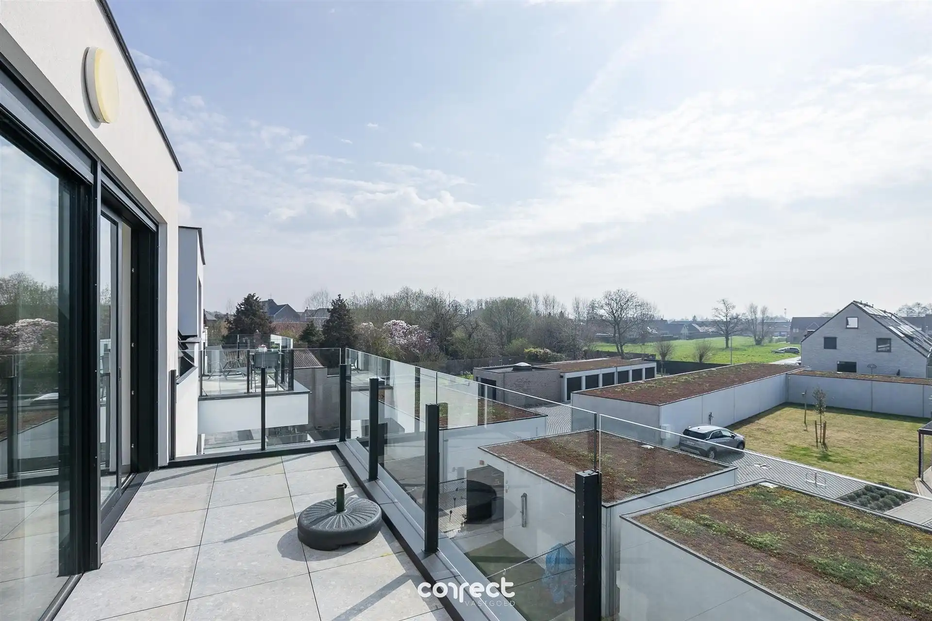 Instapklaar en verzorgd appartement met twee slaapkamers en garage. foto 7