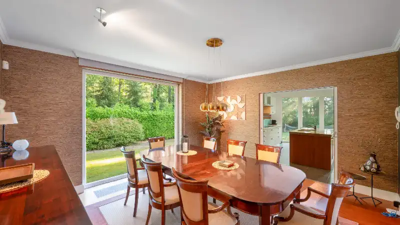 Exclusief gelegen stijlvolle villa op 24 are palende aan natuurgebied foto 6