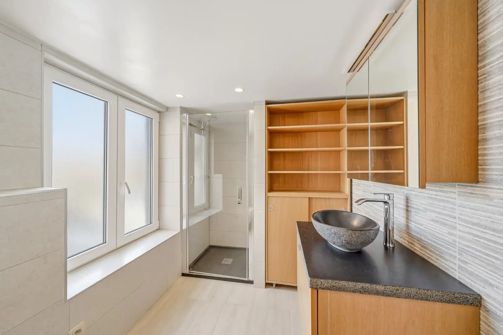 Gezellige woning met 3 slaapkamers te Bredene foto 14
