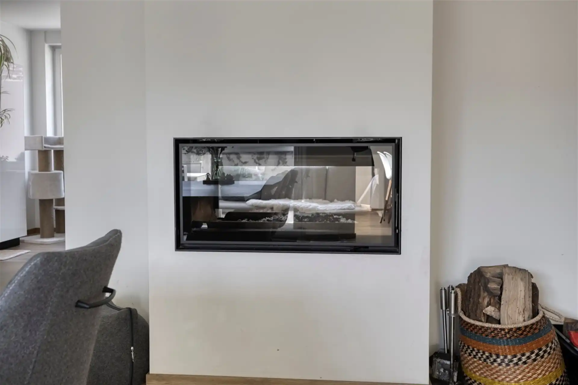 Ruime, volledig gerenoveerde woning in hartje centrum foto 6