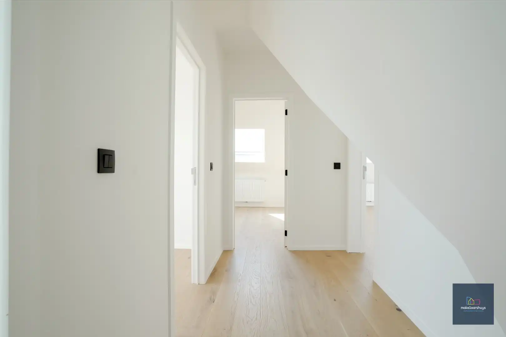 Stijlvol gerenoveerd duplex 3 slaapkamerappartement  met terras foto 9