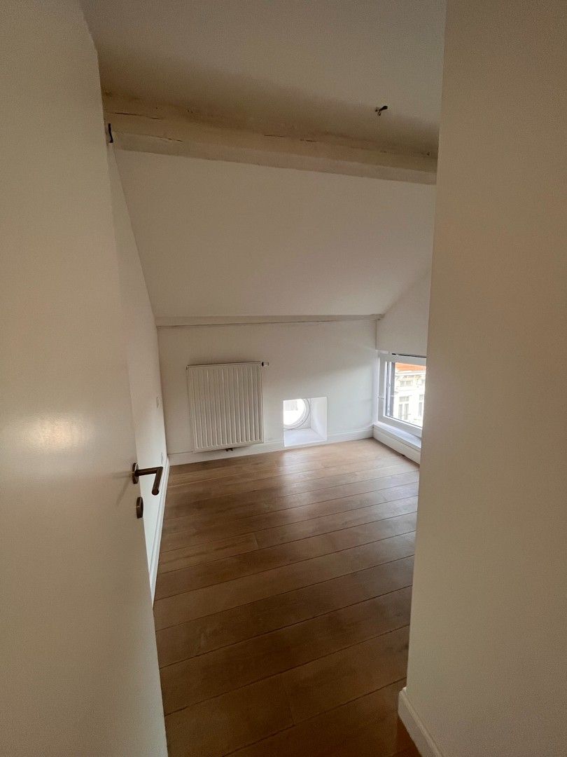 Bemeubeld appartement met fenomenaal zicht over Gent foto 15