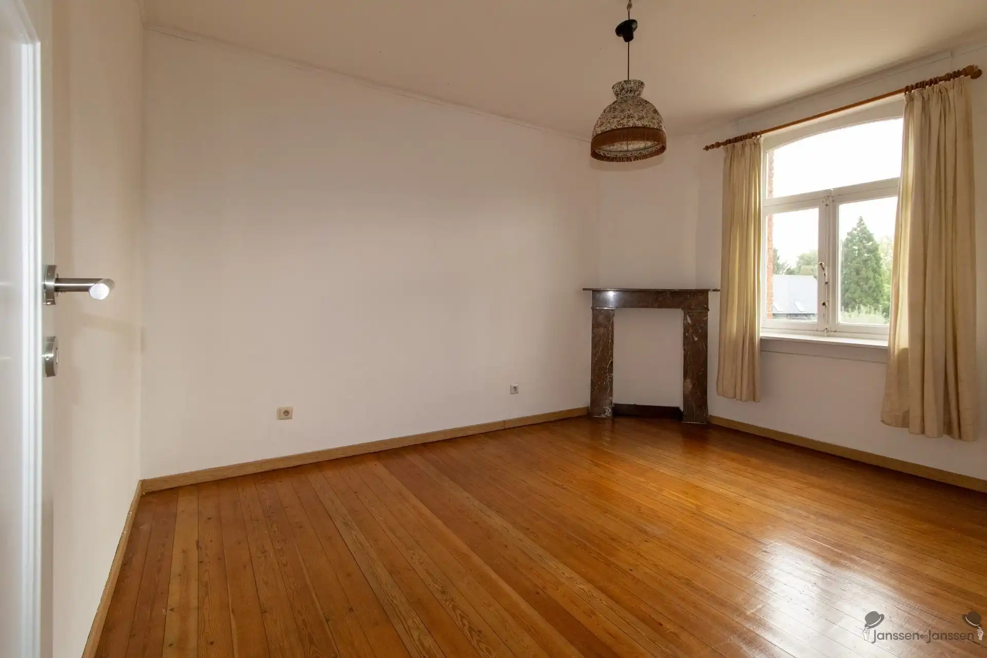 Woning met tuin foto 14