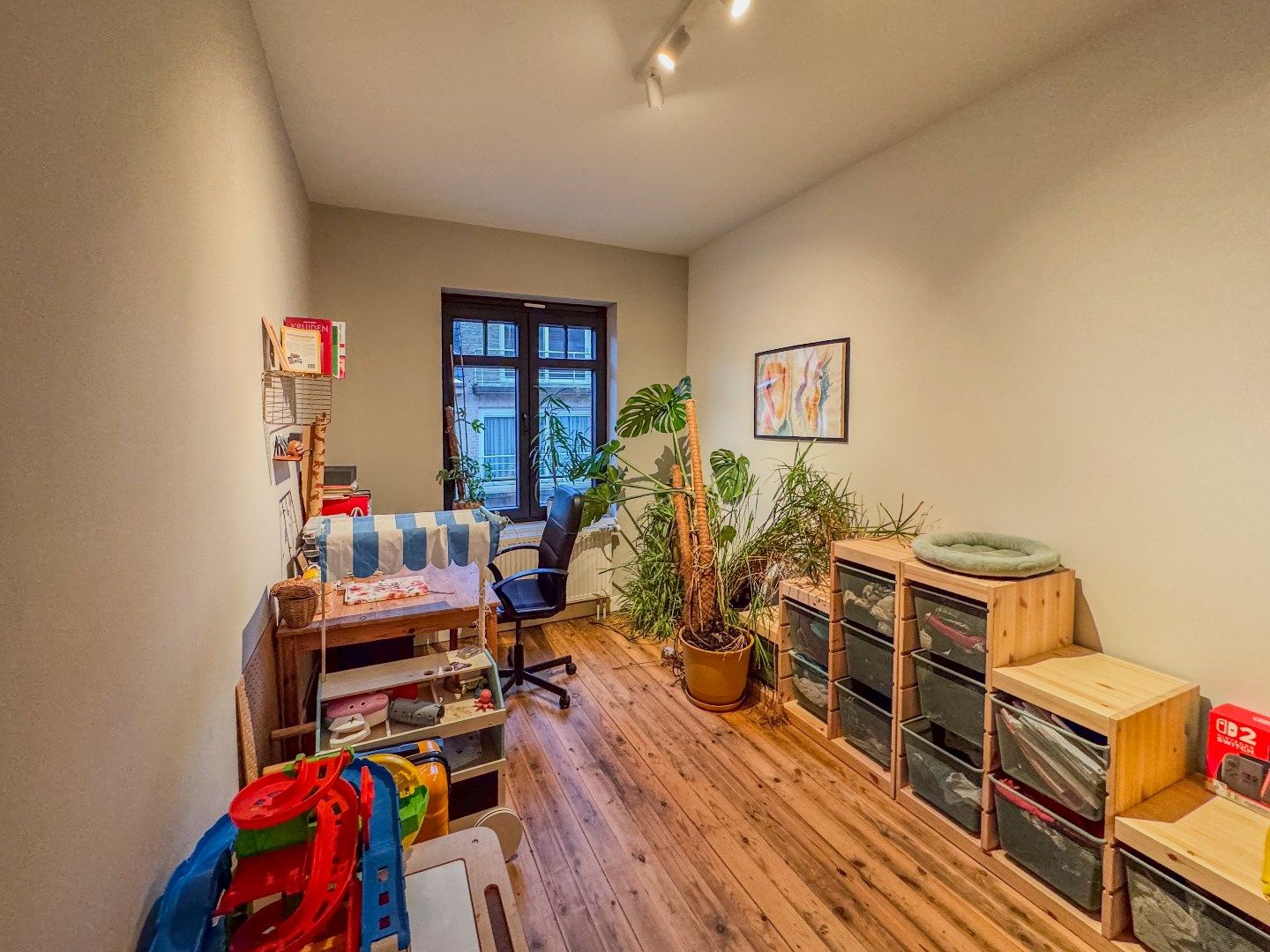 Woning met 3 slaapkamers, garage en gezellig stadstuintje met berging. foto 7