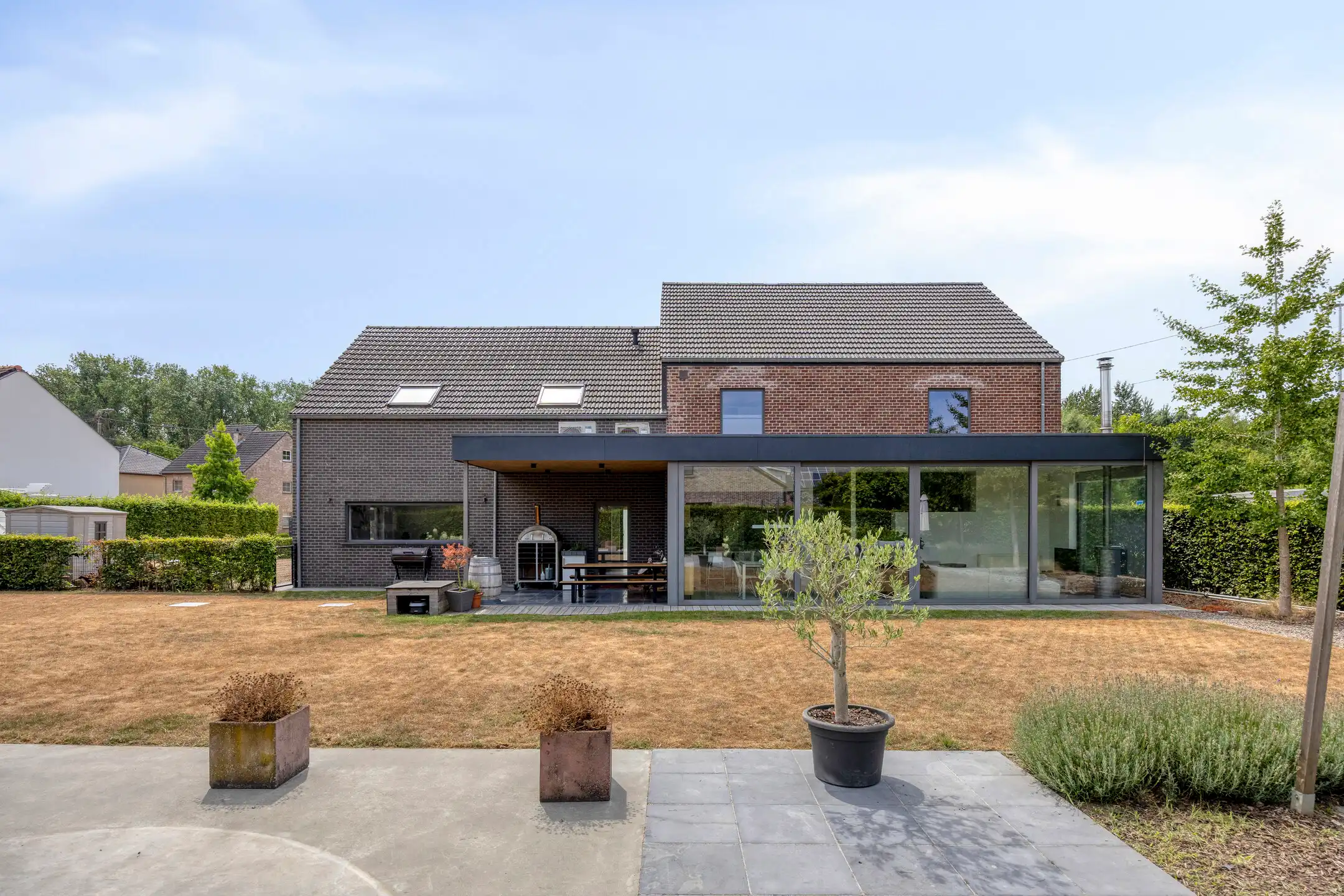 Woning met handelsruime op een strategische locatie foto 26
