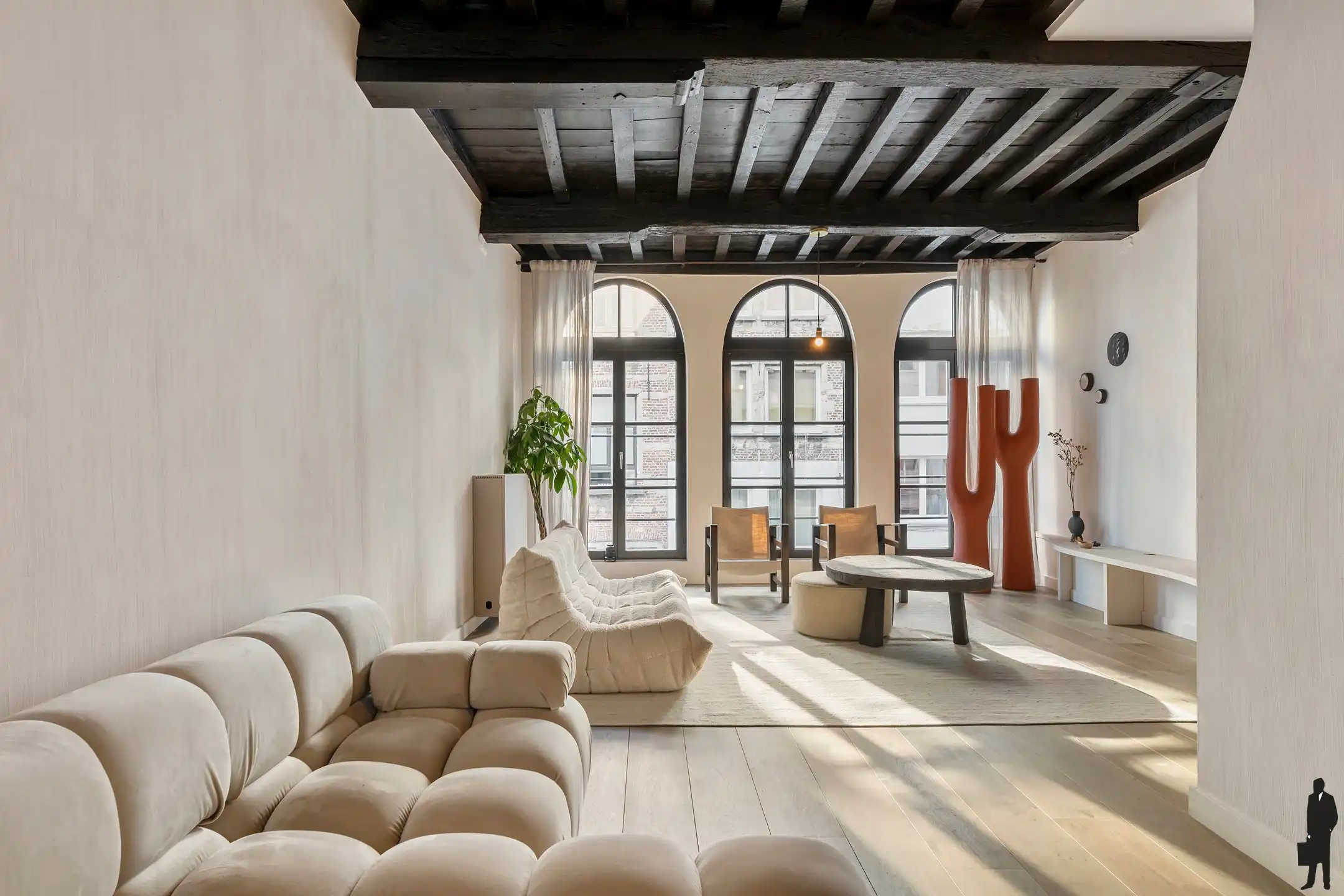 Neoclassicistische stadswoning uit de 19de eeuw met zicht op de Schelde en de Kathedraal foto 12