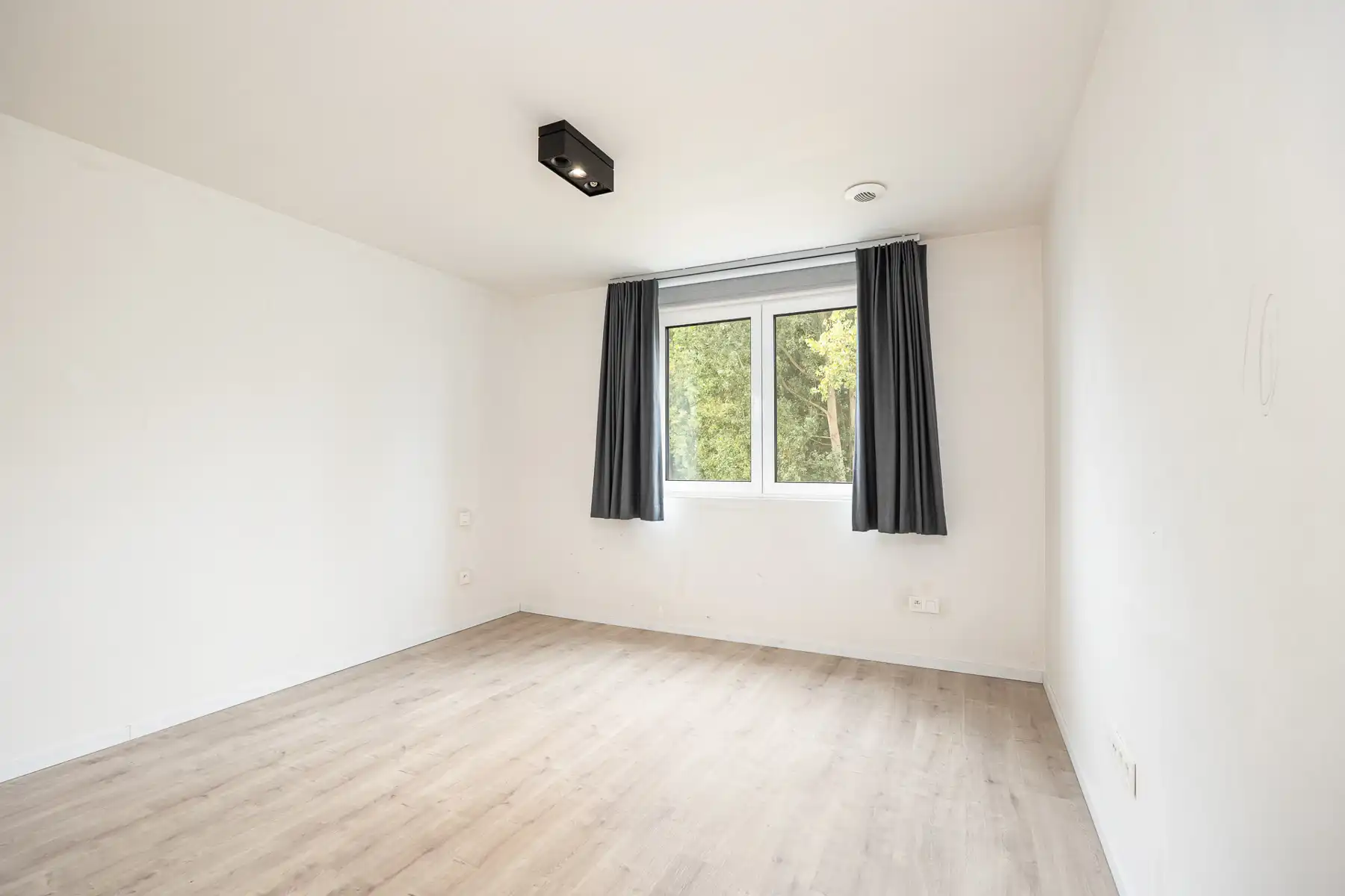 Instapklare woning met 4 slaapkamers en prachtig groenzicht foto 16