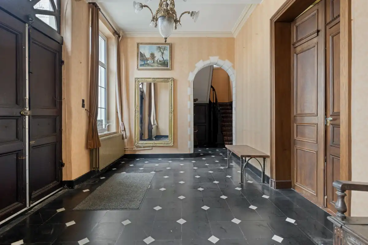 Statig herenhuis in het hart van Brakel foto 2