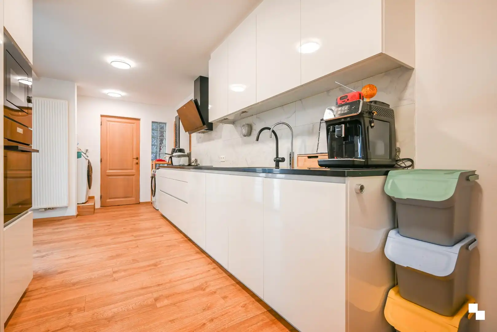 Gezellige, instapklare woning in Deerlijk! foto 6