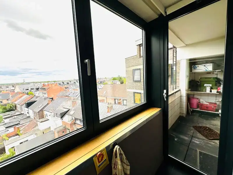 Authentiek 3 SLAAPKAMERappartement net buiten de Kleine Ring van Hasselt foto 11