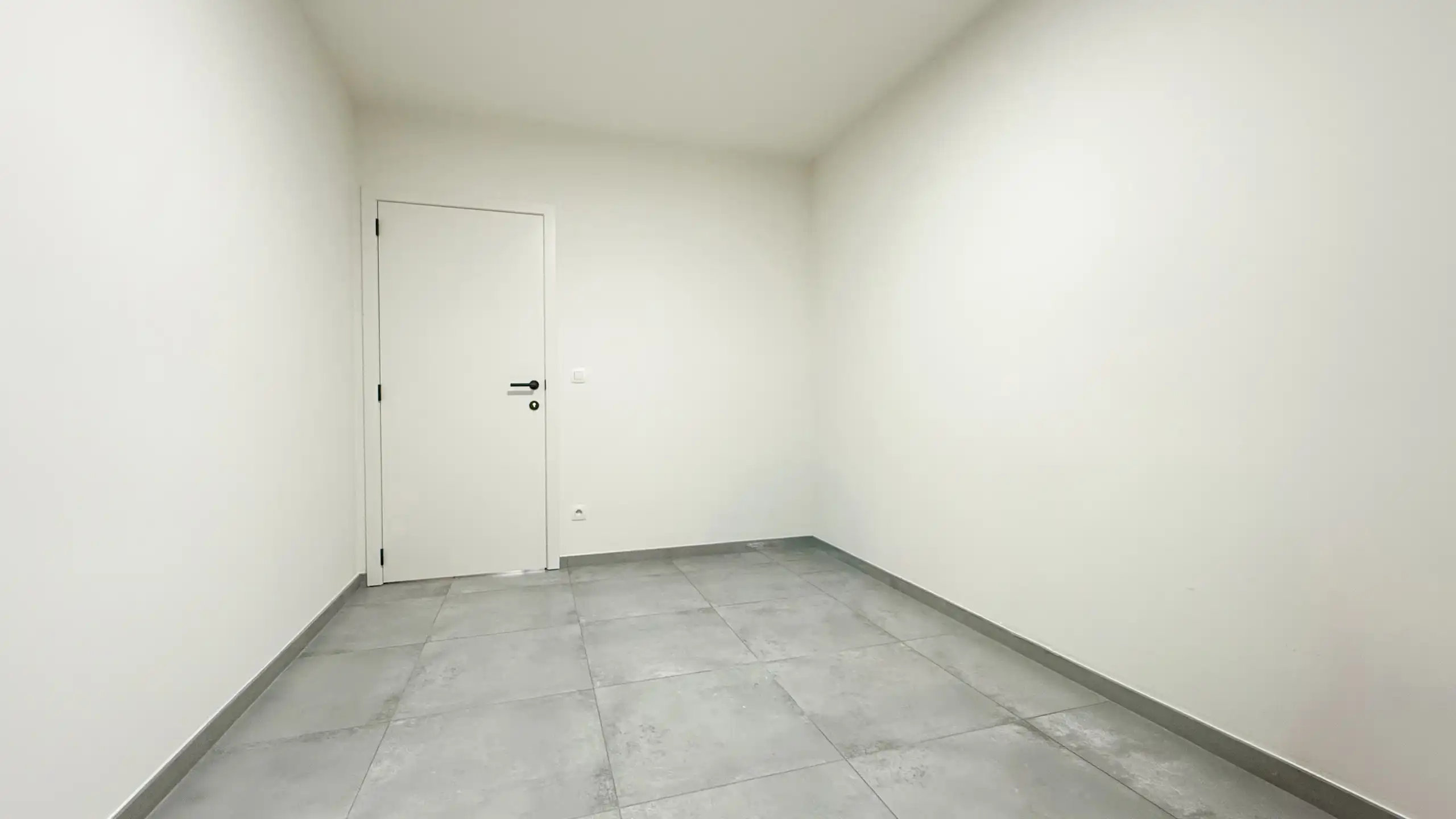 Ruim gelijkvloers app met 3slpk, tuin +terras op toplocatie! foto 18