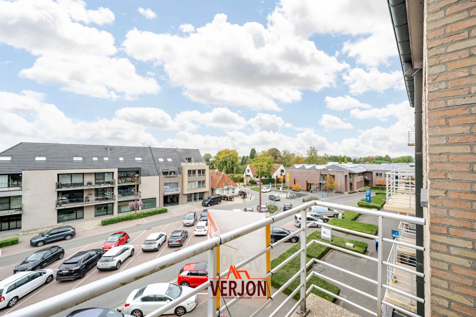 Kijkdag zaterdag 18/10 tussen 09.00 en 10.00uur! Gezellig appartement in het centrum van Ardooie! foto 9