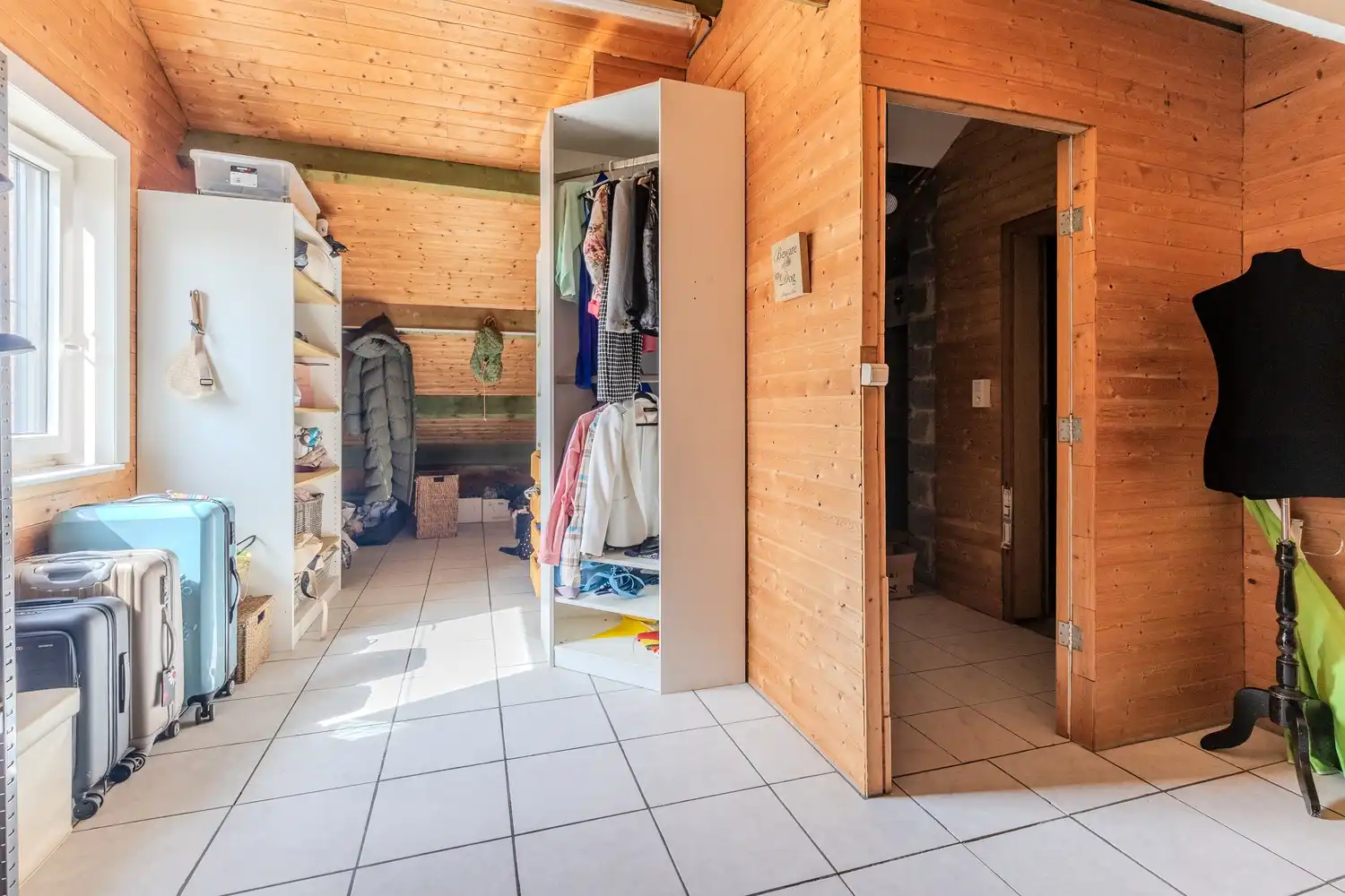 Instapklaar duplex-appartement op geliefde locatie aan de Waterstraat in Lanaken foto 30