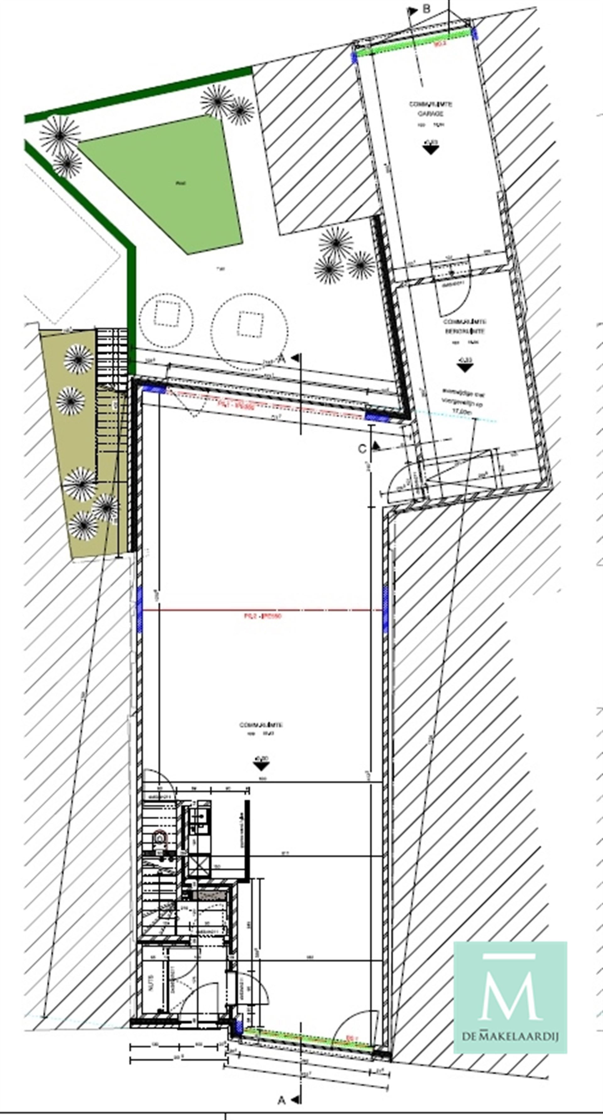 TOP-gelegen handelsruimte op de markt van Sint-Katelijne-Waver foto 4