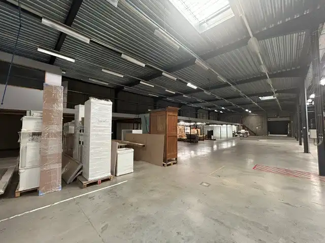 REPRESENTATIEF BEDRIJFSGEBOUW MET KANTOREN EN DUURZAME ENERGIE OP TOPLOCATIE TE HEUSEN - ZOLDER foto 15