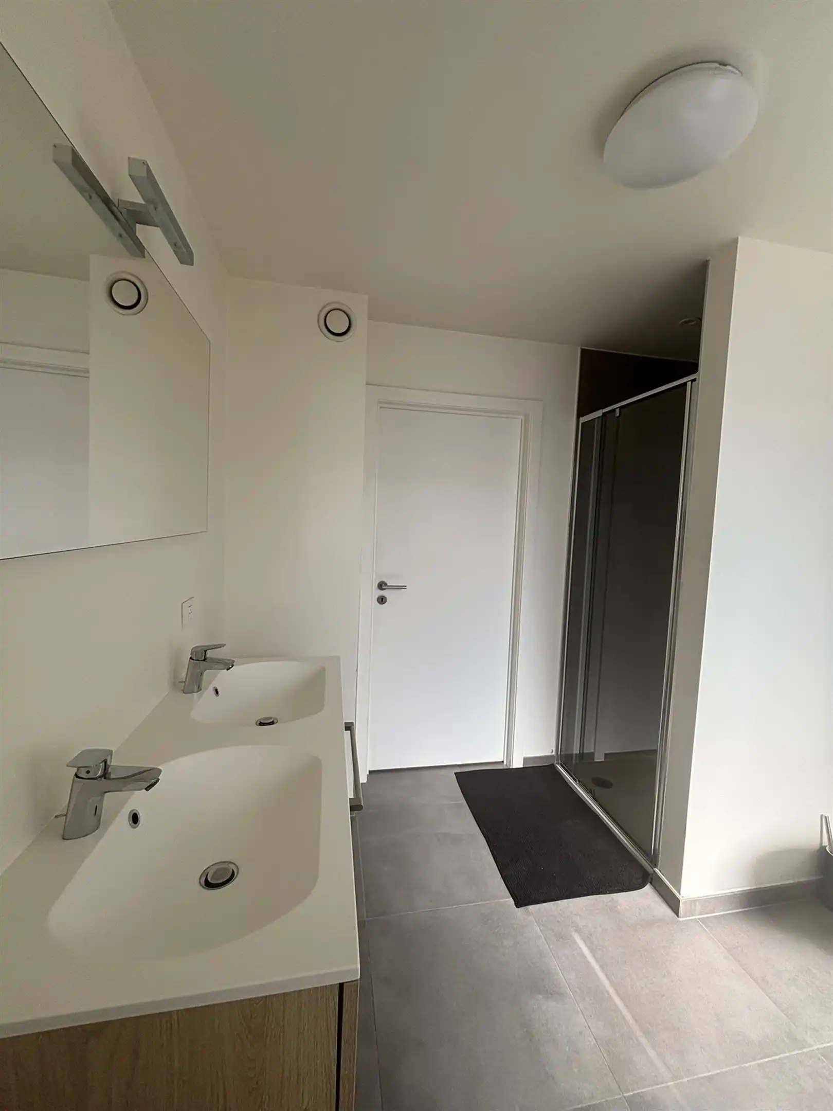 Rijwoning met 3 slaapkamers foto 17