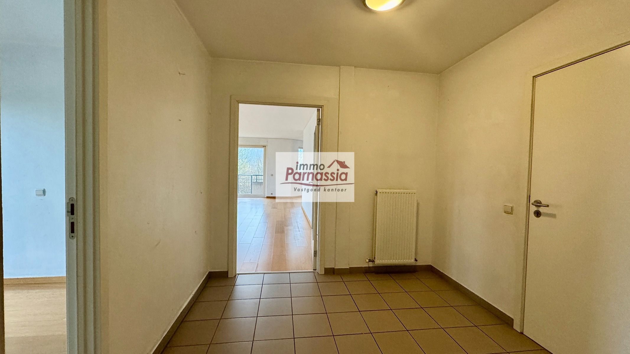 Zeer aangenaam en centraal gelegen 3 slaapkamer appartement  foto 10