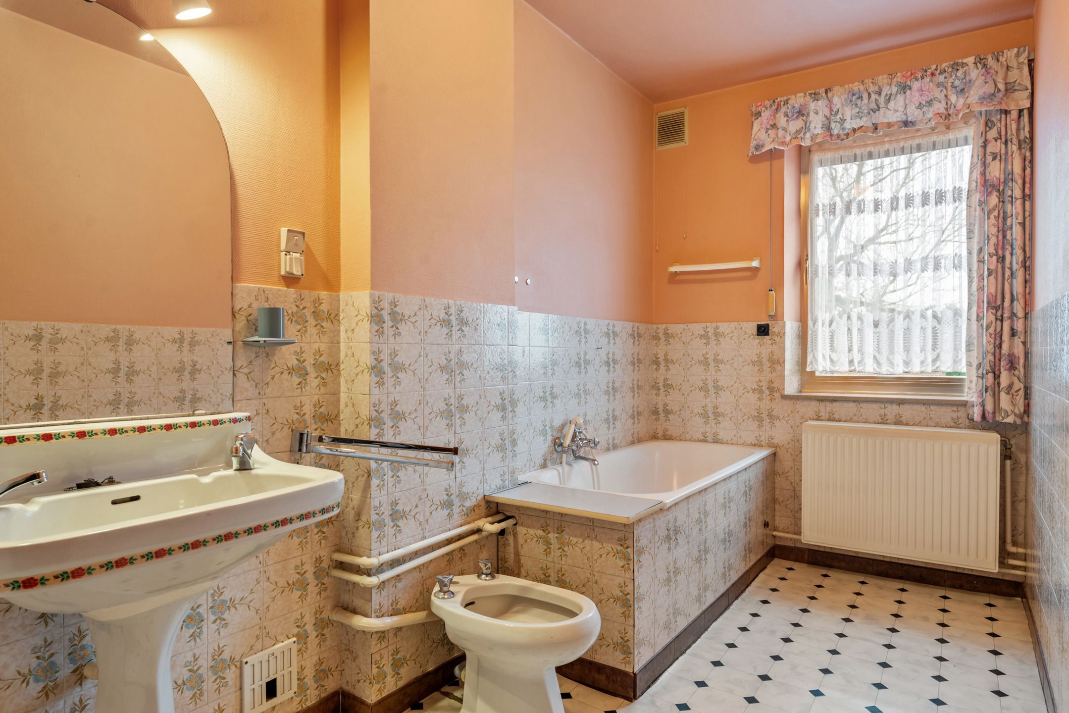 Te renoveren woning met garage op 4a30 te Zussen foto 18