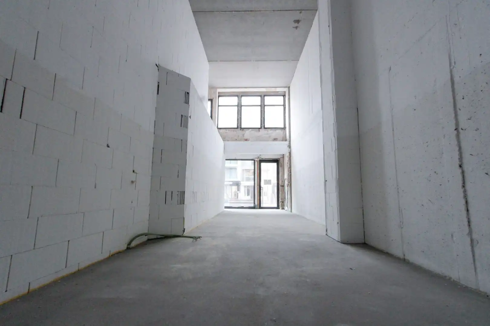 Prachtige winkel Lippenslaan 217 te huur (minimum 50% verplichting horeca of voeding) foto 11