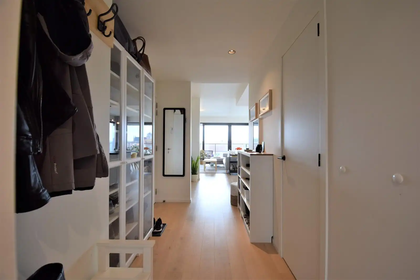 Twee slaapkamer appartement met zicht op water foto 5