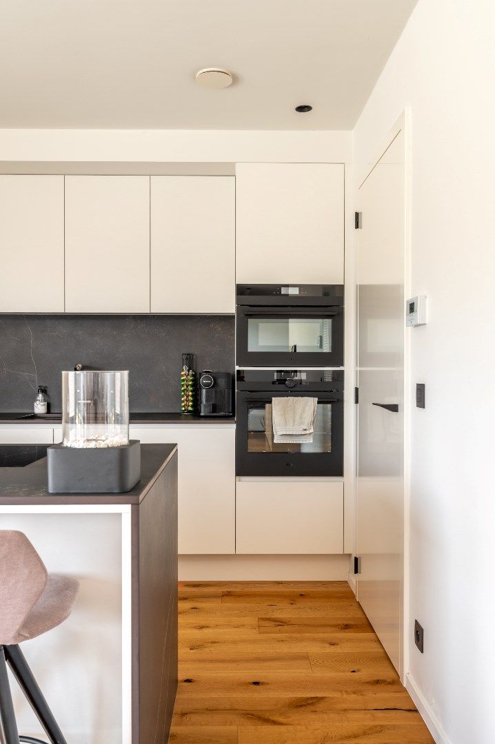 Luxueus afgewerkte alleenstaande woning op 481 m² foto 12