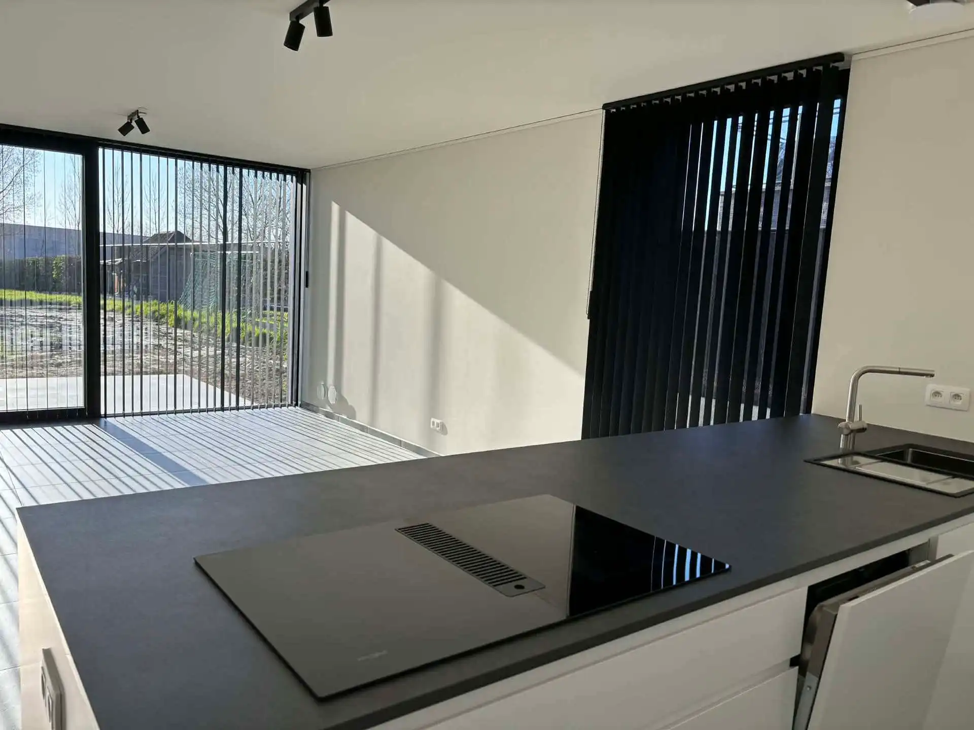 BORSBEKE - Nieuwbouw gelijkvloers appartement. foto 2