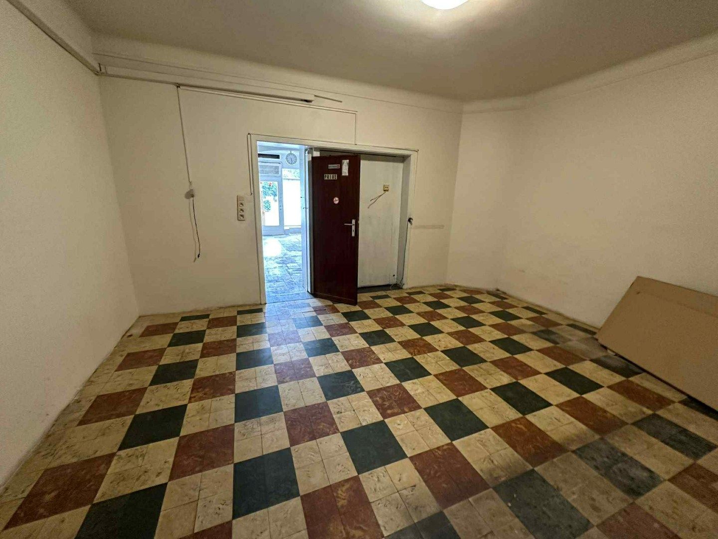 Zichtbare Ligging met Parkeergelegenheid in Borsbeek foto 6