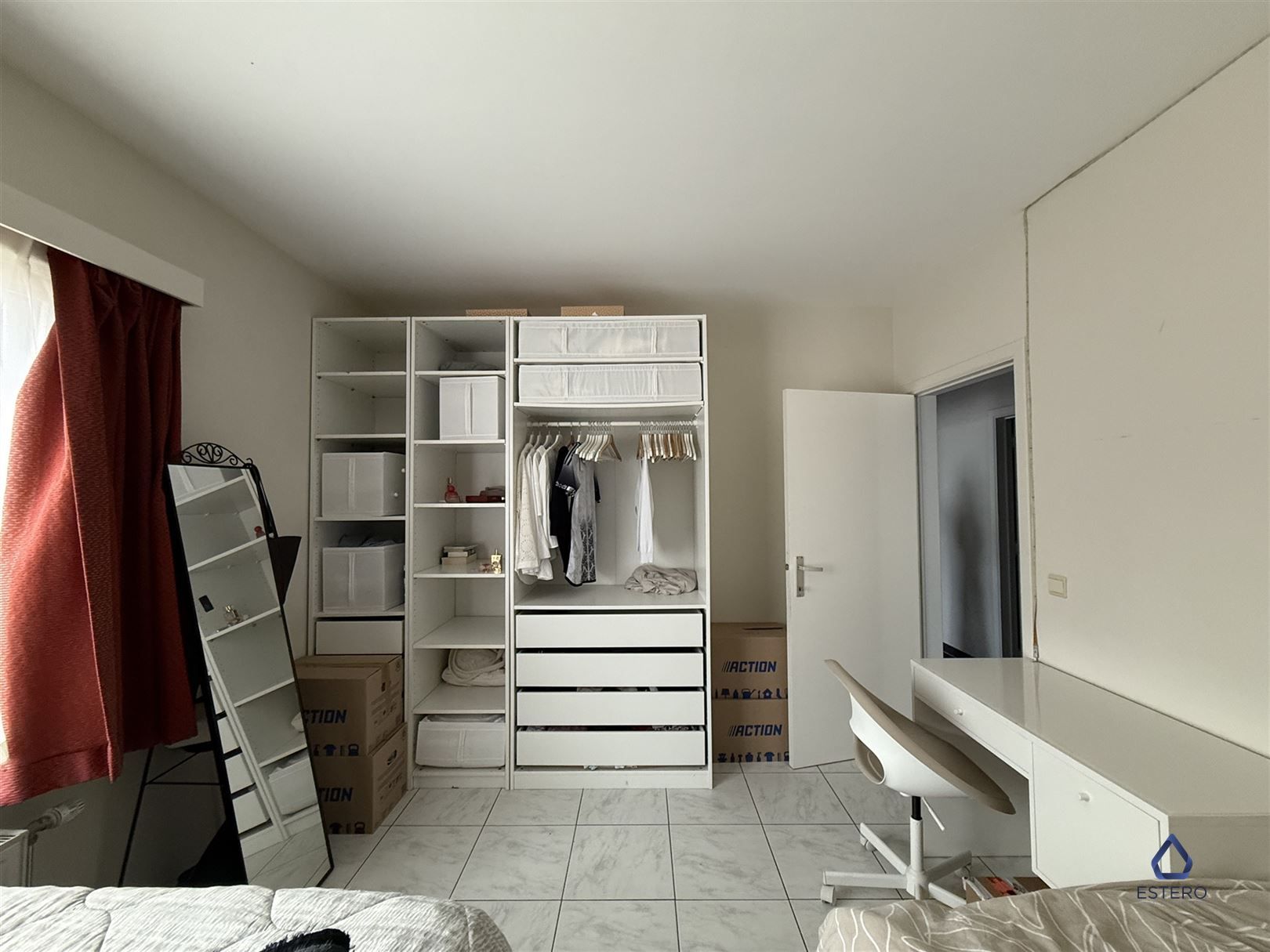 Ruim appartement met 3 slaapkamers en terras foto 16