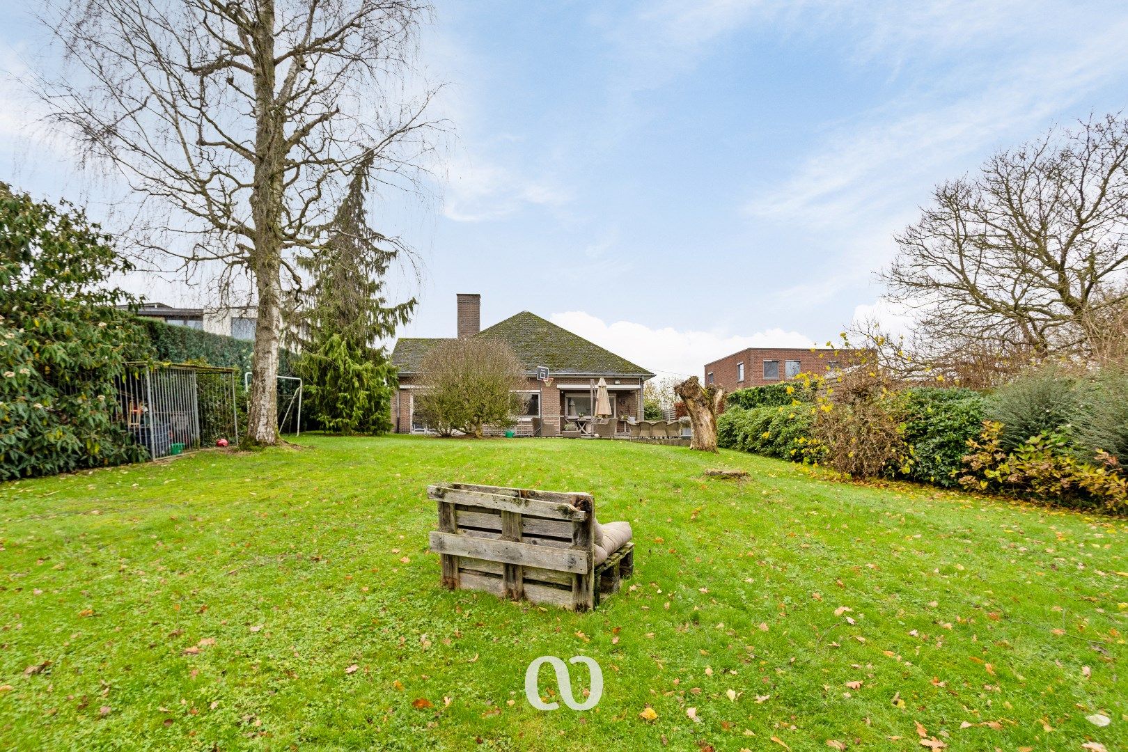Subliem gelegen villa met prachtig zicht foto 25