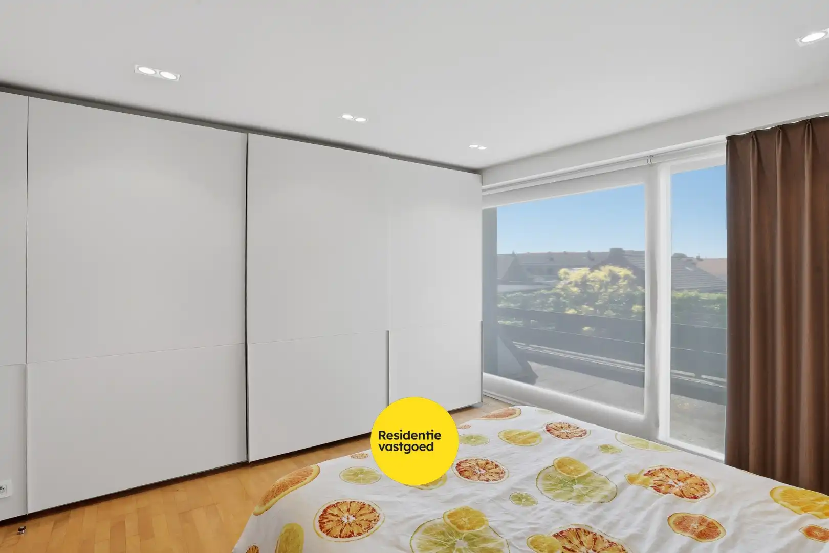 Alleenstaande woning met zonnige tuin op 980 m² foto 16