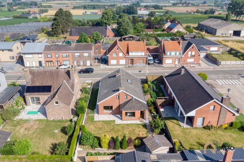 Hoofdfoto van de publicatie: Te koop te Moorslede : alleenstaande woning met 3spks, tuin, geen renovatieverplichting, verlaagde prijs !!!!!