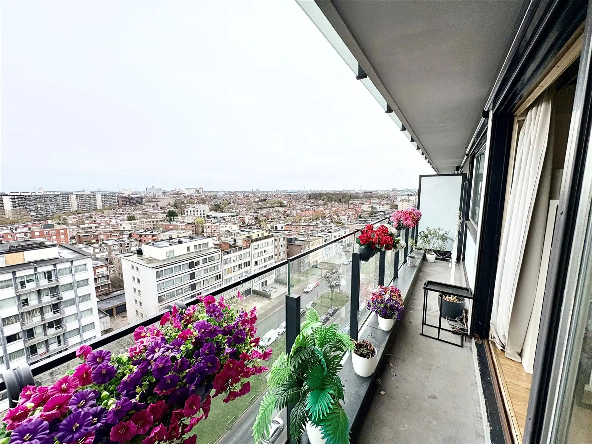 Appartement met 1 slpk op elfde verdieping. foto 8