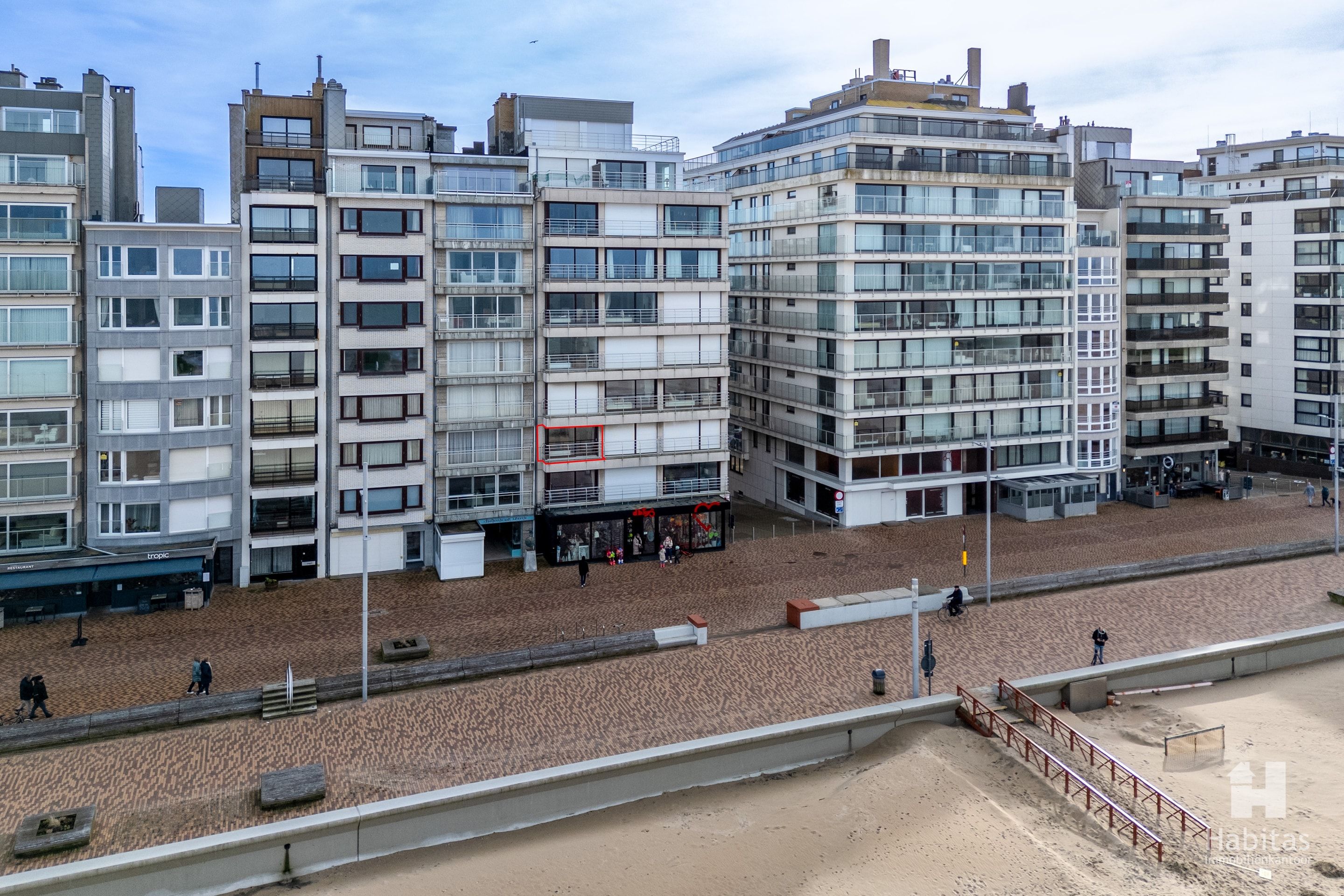 Appartement met FRONTAAL ZEEZICHT foto 2