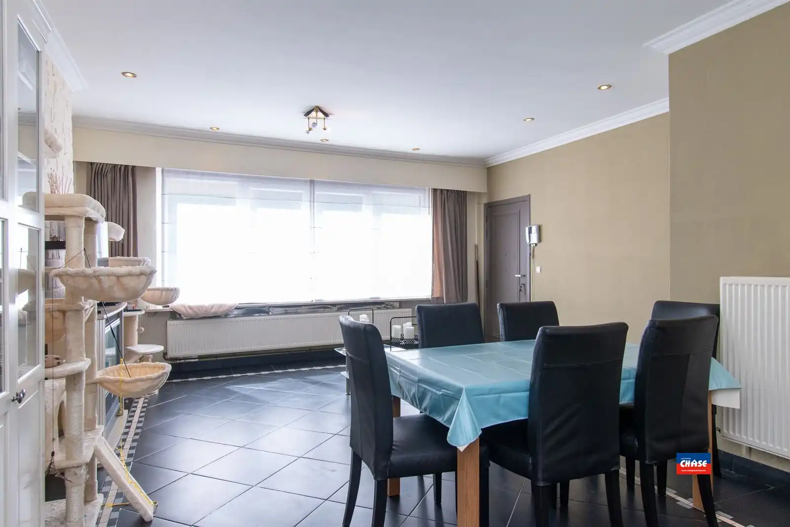 Gelijkvloersappartement met drie slaapkamers en terras foto 6