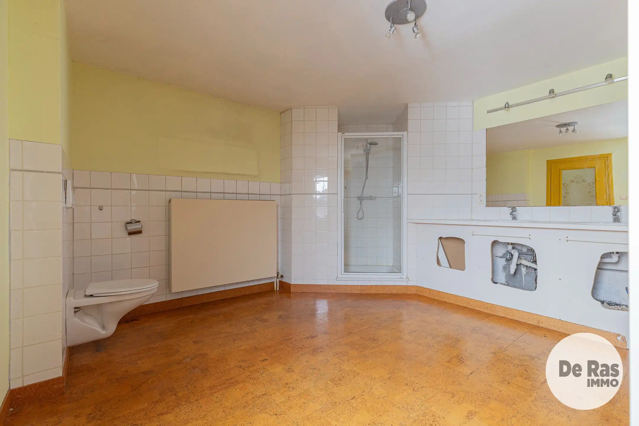 WICHELEN – Te renoveren woning met 3 kamers op leuke locatie foto 12