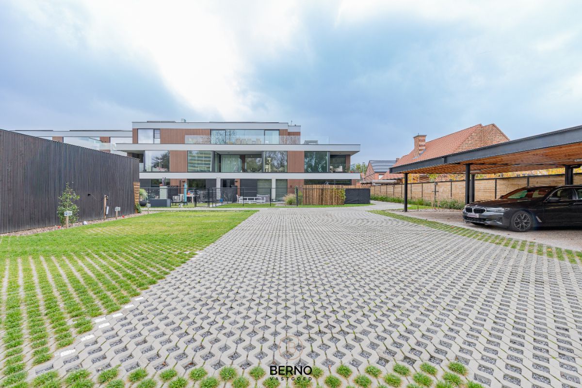 Recent gelijkvloers appartement met zonnig terras en tuintje in Opstal foto 17