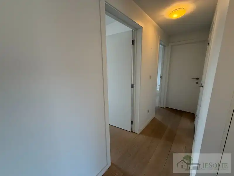 Tiptop verzorgd 2 slpk appartement met groot terras foto 10