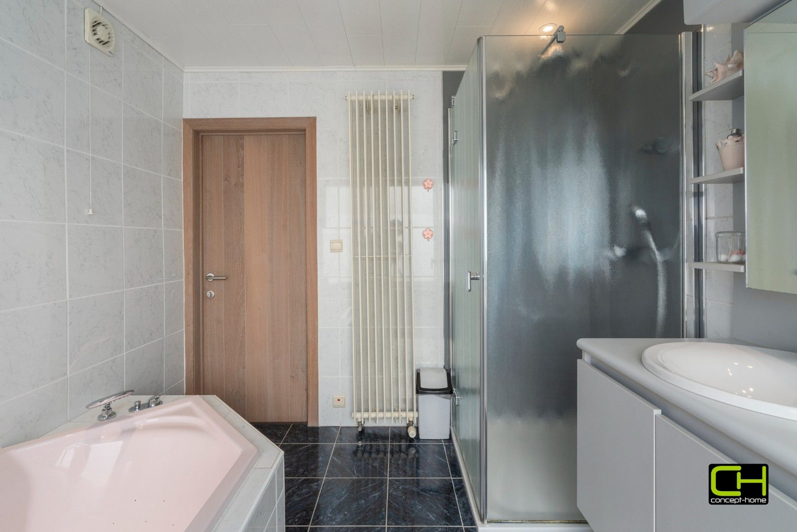 Halfopen bebouwing met drie slaapkamers te koop in Eeklo foto 13