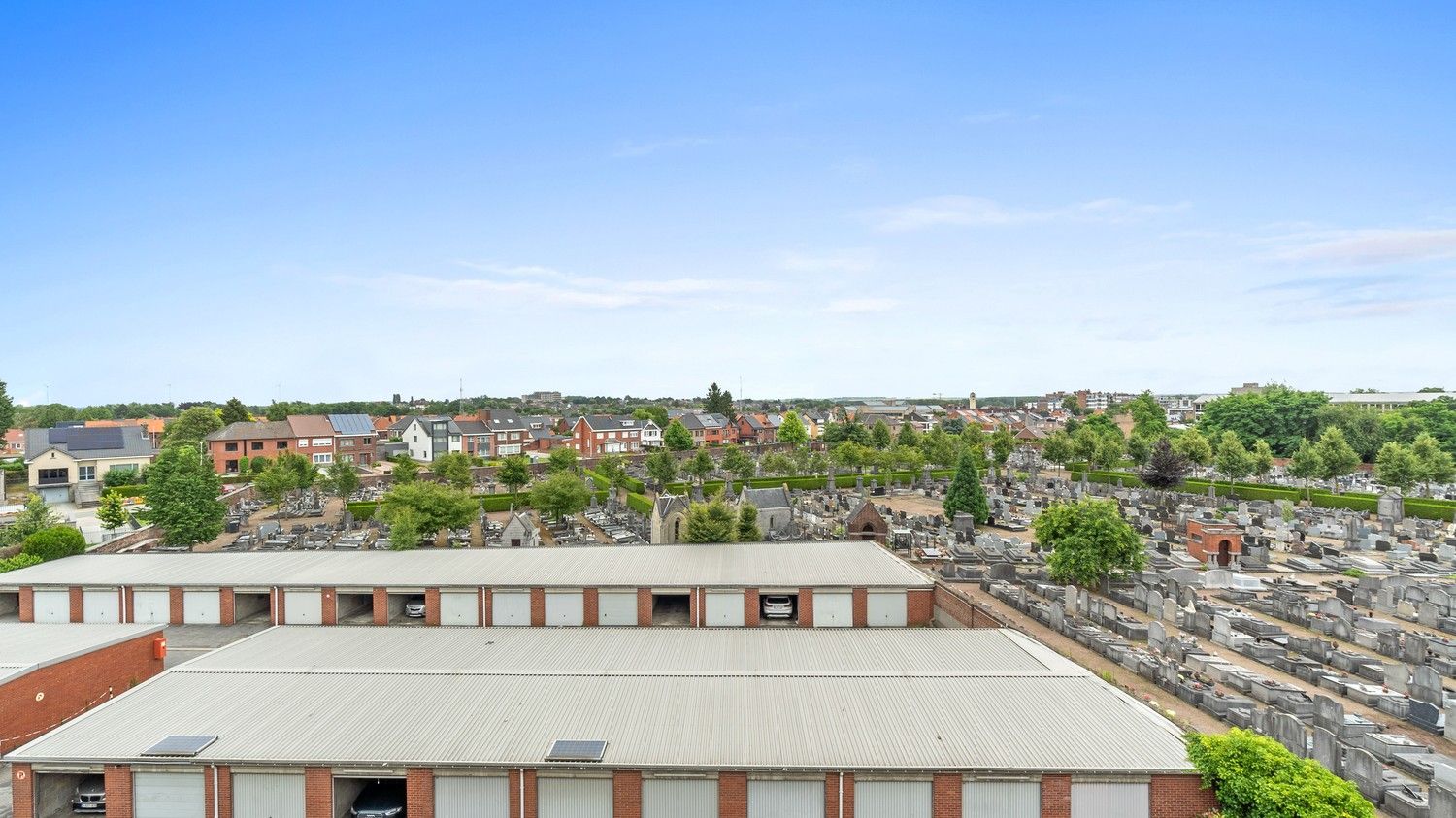 Eénslaapkamerappartement  met kelder gelegen op 5 min van het centrum van de stad foto 8