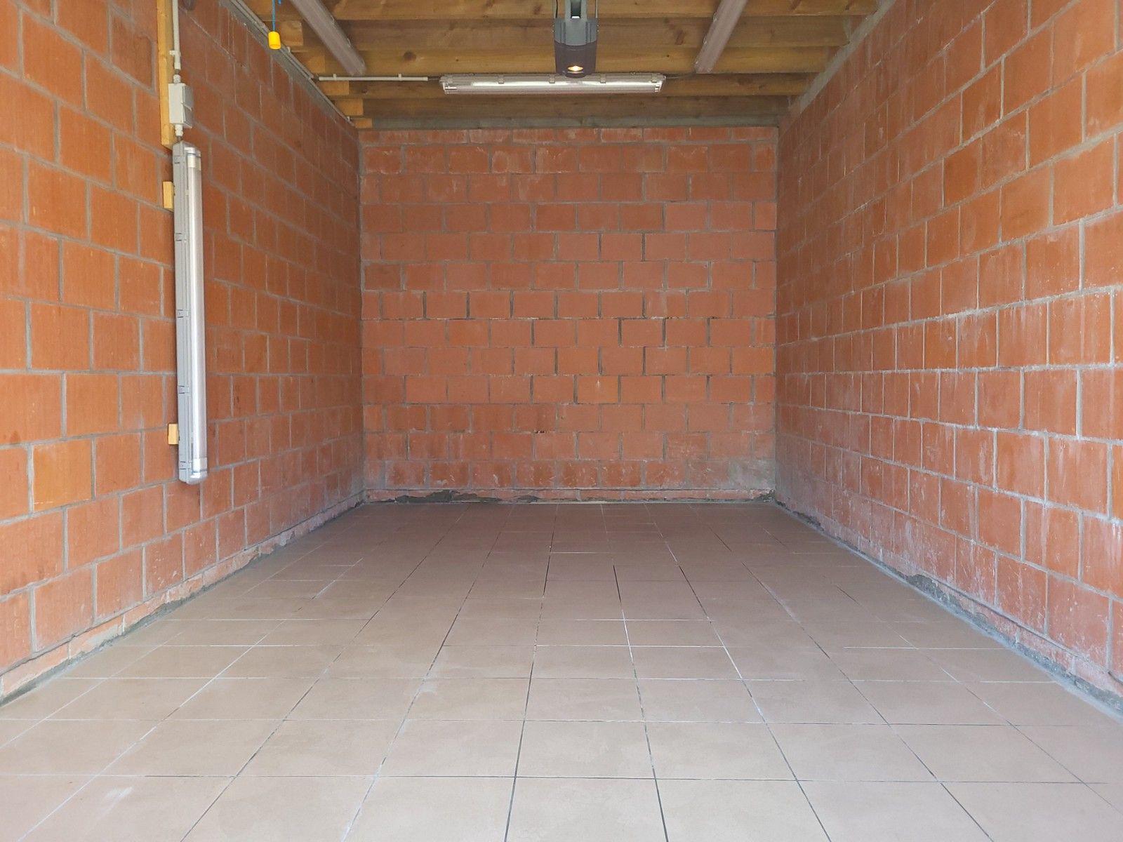 Garage te huur centrum Deinze foto 5