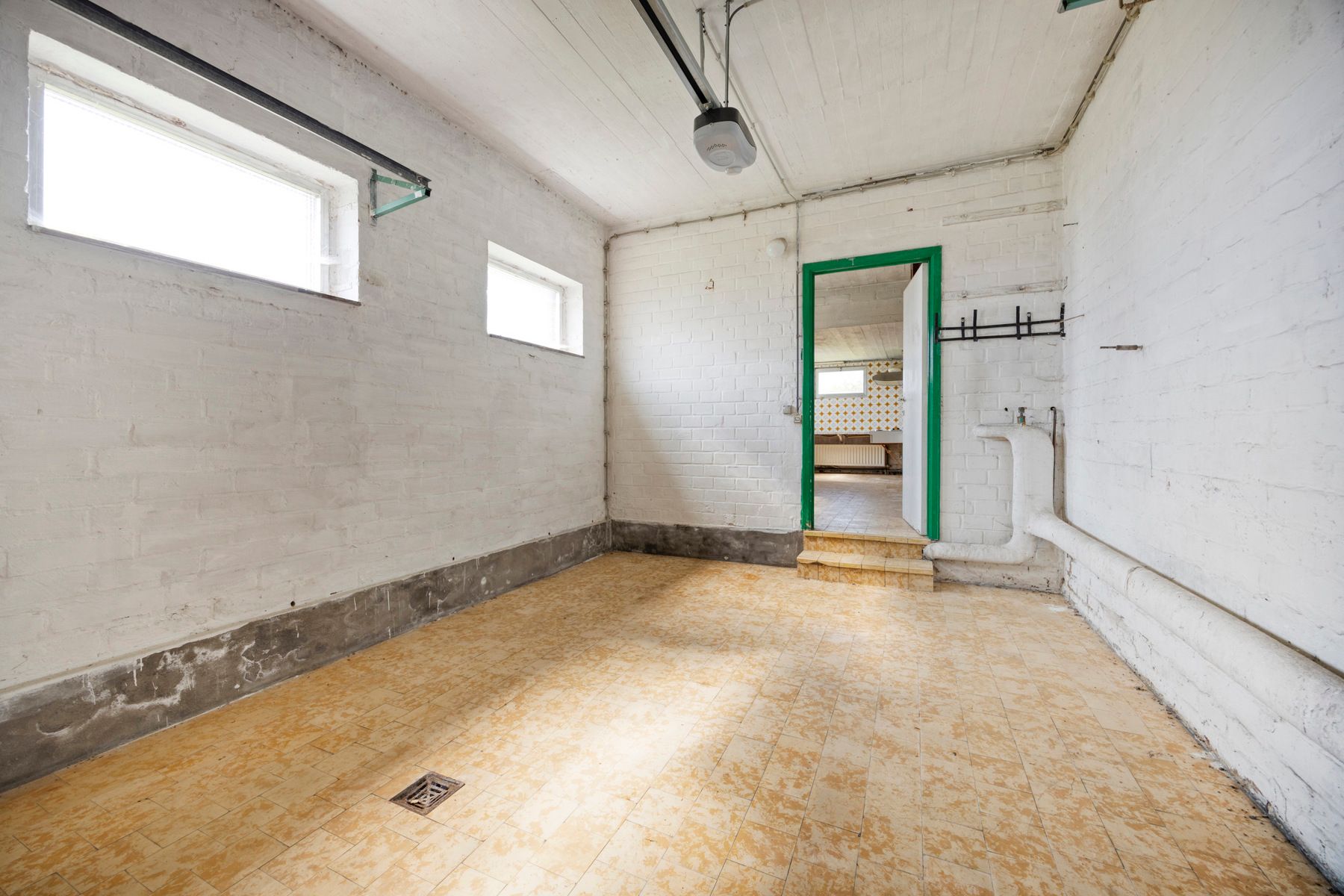 Ruime gezinswoning met garage, veel licht en mogelijkheden tot 6 à 7 kamers, kangoeroewoning of vrij beroep, vlak bij kasteelpark Ter Rijst. foto 29