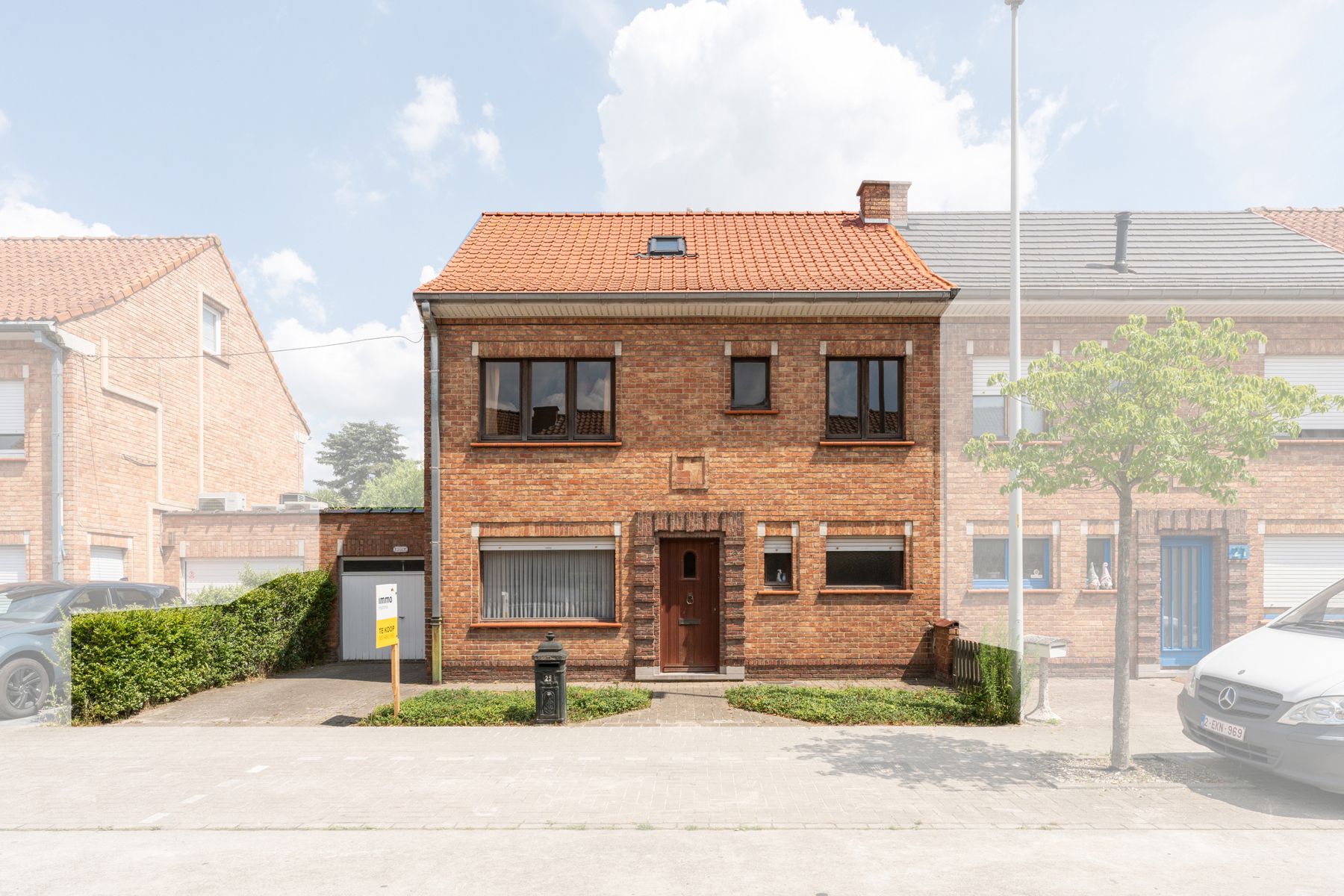 Op te knappen woning met tuin en garage foto 23