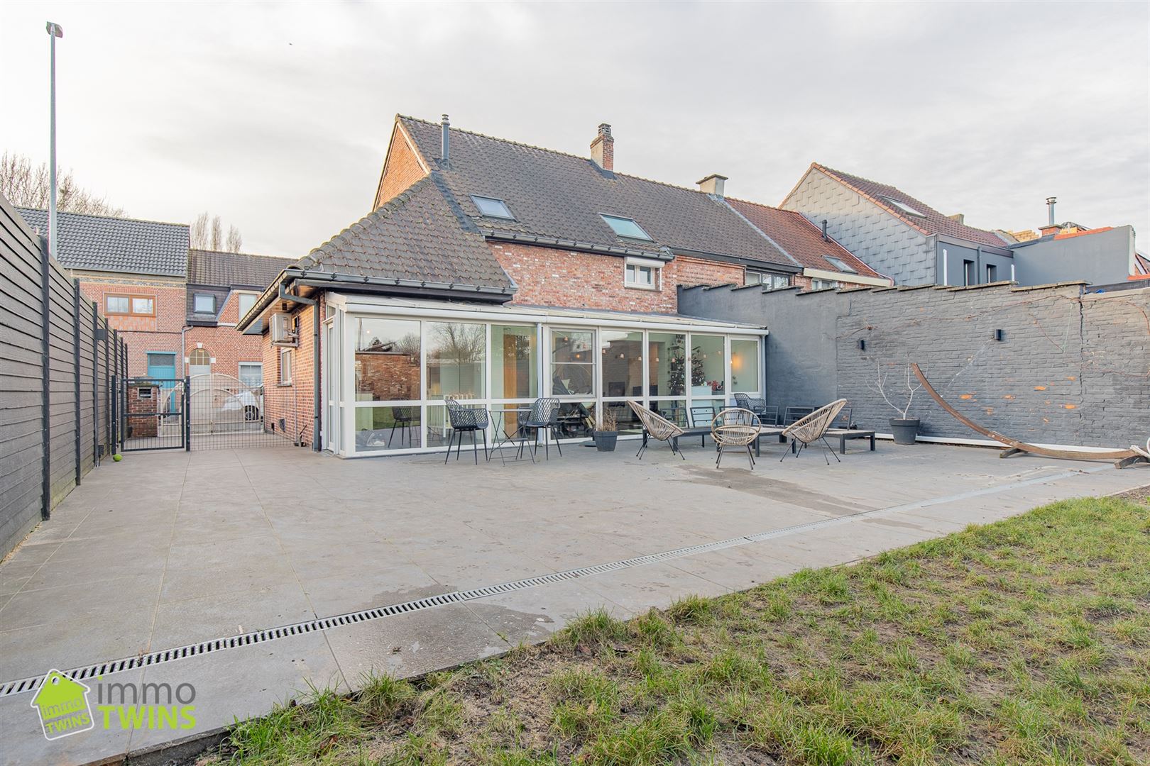 Centraal gelegen HOB in Hamme met 3 slpks, tuin & garage foto 2