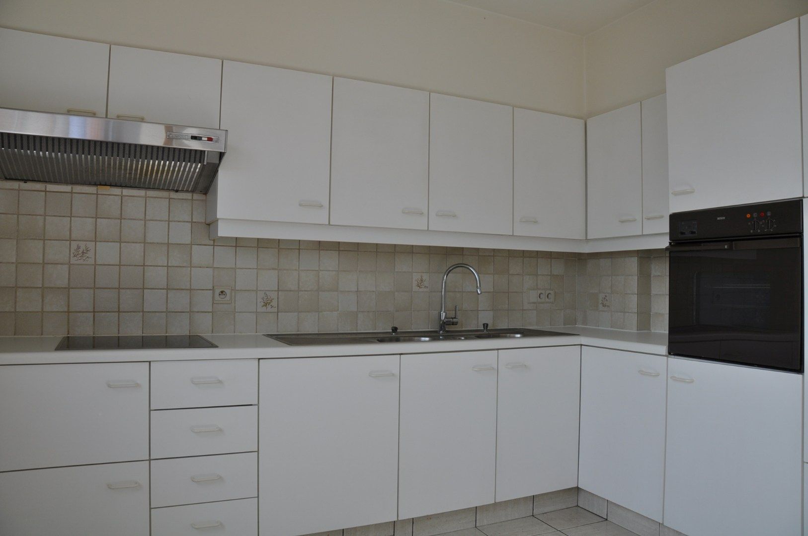 Ruim en verzorgd appartement met twee slaapkamers - centrale ligging. foto 8