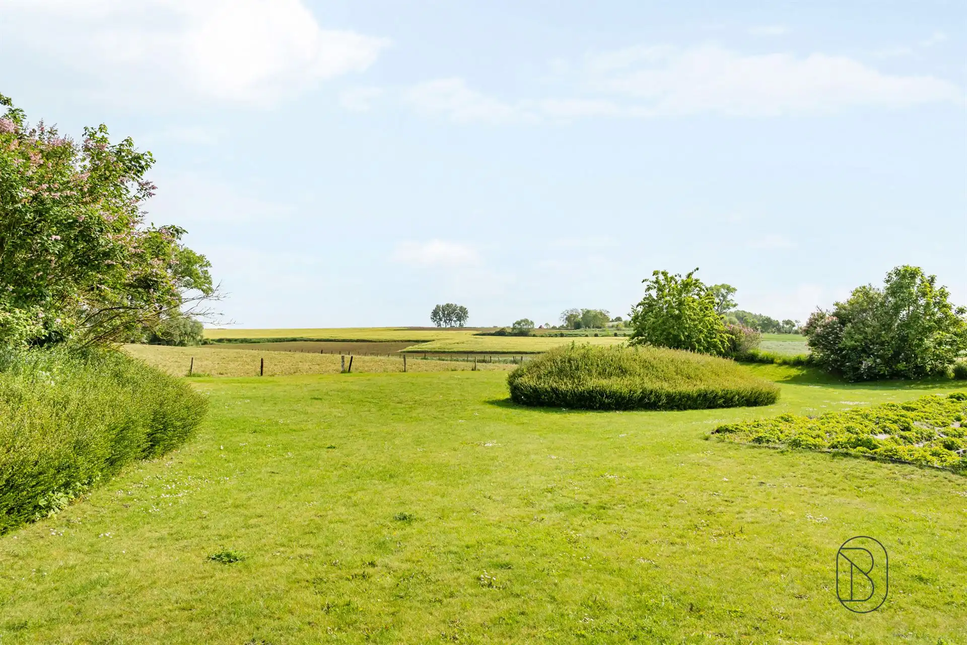 Uitzonderlijk charmante vierkantshoeve met prachtig zicht foto 8