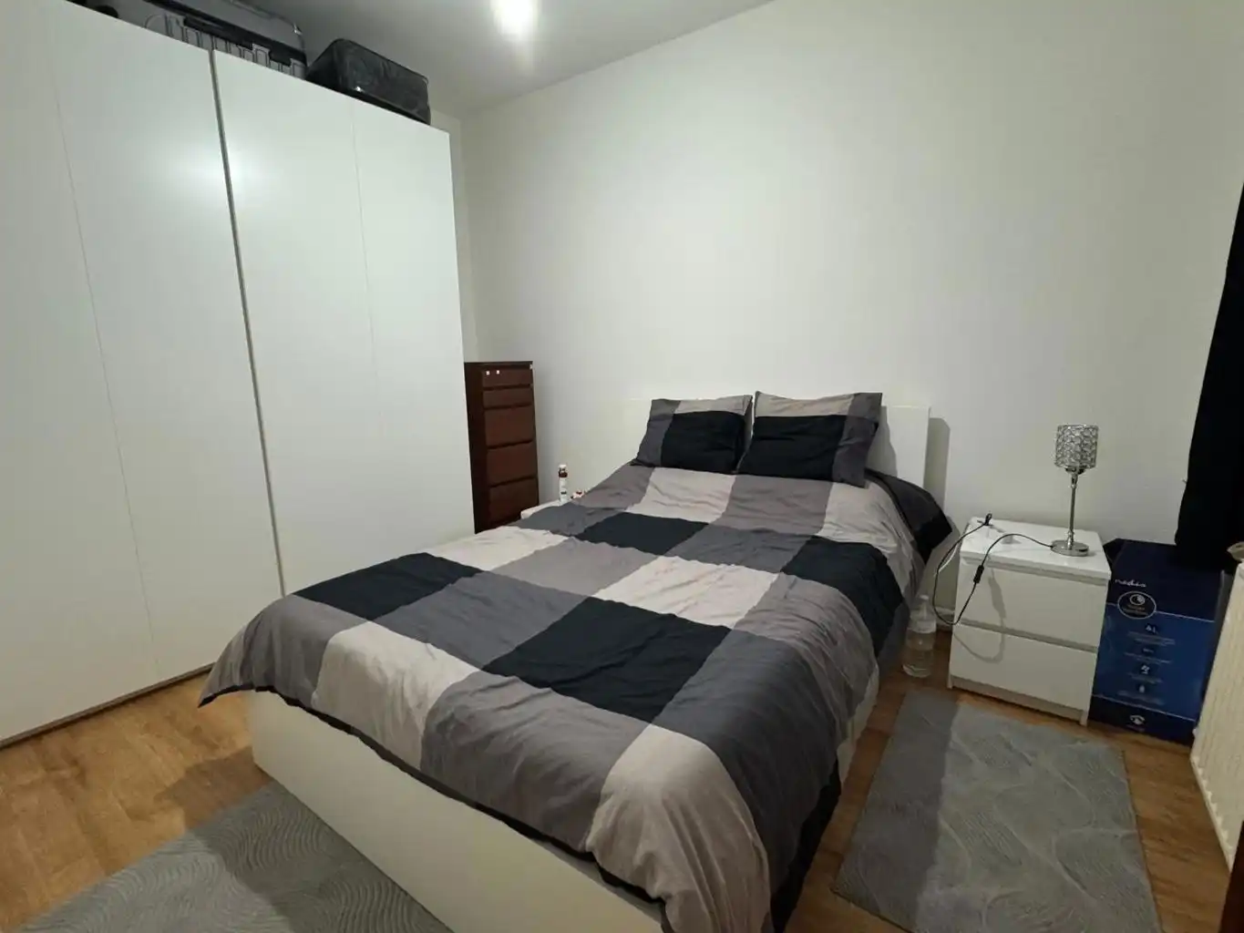 Opbrengsteigendom met 3 appartementen, tuin en 2 garages foto 4
