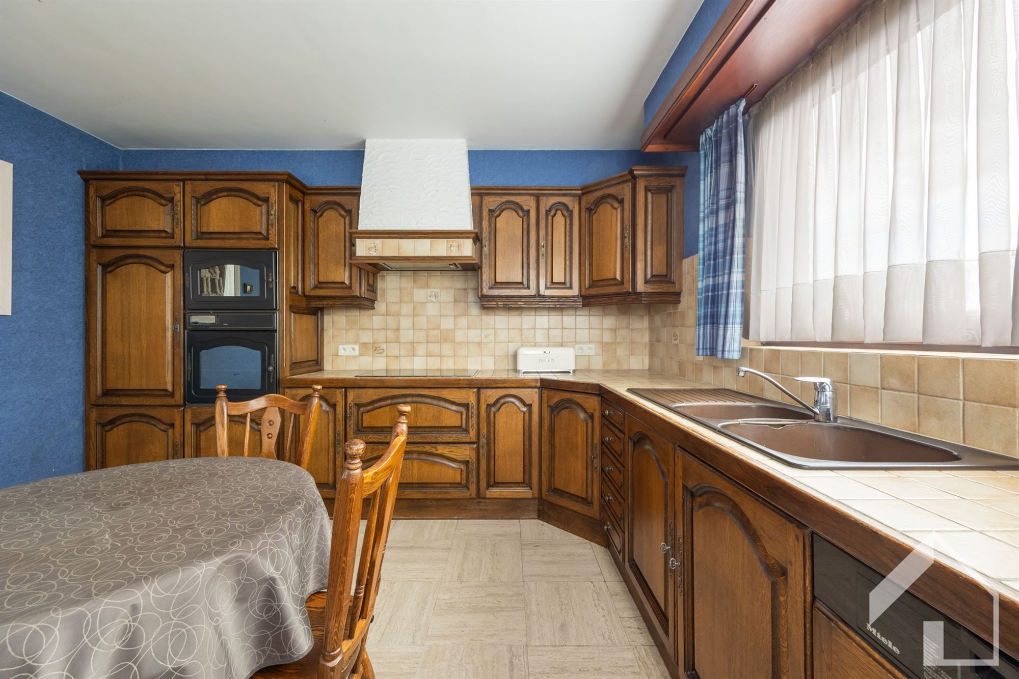 Verzorgde vrijstaande woning nabij centrum van Broechem  foto 6
